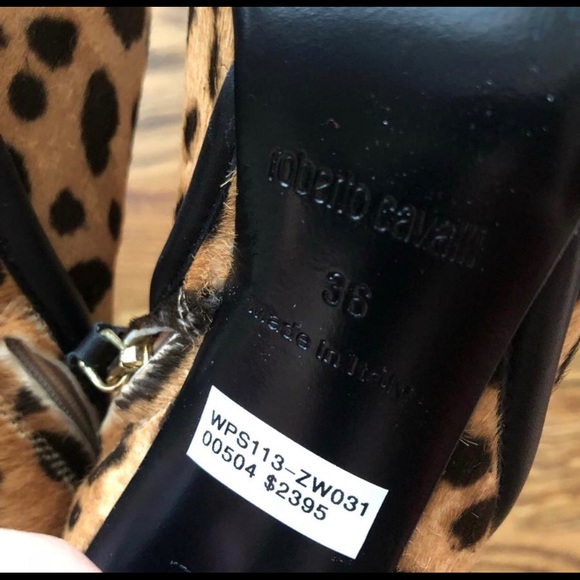 Roberto Cavalli  leopard print knee high boots. - Picture 4 of 5